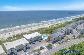 Changing Tides by Oak Island Accommodations - Image 2
