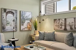 Serene Mediterranean Retreat - Image 4