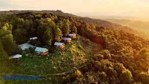 Fish Tales Cabin with a private hot tub - Image 4