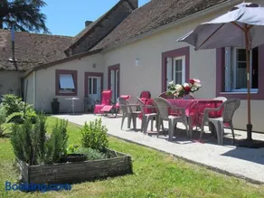 Maison bourbonnaise rénovée avec terrasse, Wifi et parking - Image 1