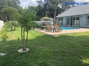 Beautiful pool home minutes from Anna Maria Island - Image 1
