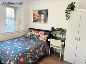 Two Bedrooms- A Warm House - Image 3