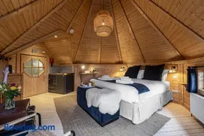 Carnethy Cabin - Image 4