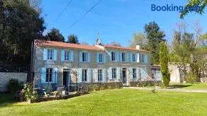 ENTRE PIERRE ET BOIS - Image 1