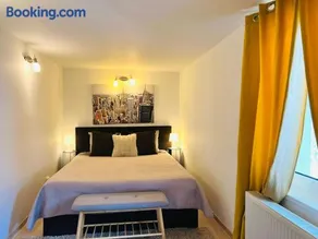 Elite Residence - Modern 2BR - Sleeps 6 - FREE Parking - Image 2
