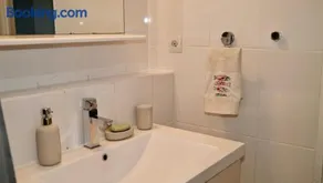 2 pièces avec terrasse en résidence privée - Image 3