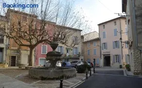 La Maison Rose - Image 1