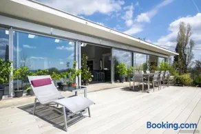 Exklusive Premium-Lodge mit Pool, Sauna, Gästehaus - Image 4