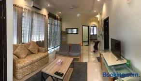 Wan's Beach Guest House - Image 2