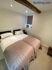Buckingham House Apartment 2 - Image 2