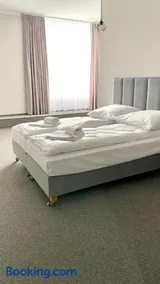 E-Hotel Łódź - Image 1