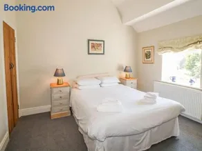 Wetton Barns Holiday Cottages - Image 3