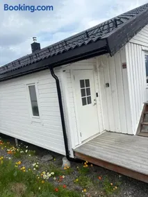 Newly Renovated Fjord View Retreat 20 Min from Tromsø - Image 2