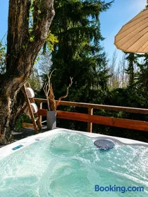 Refugio Arrayan Nevado Habitaciones en Farellones con Chimenea y Jacuzzi - Image 2