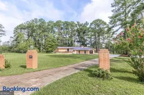 Waterfront Retreat - Sleeps 18 -Game Room -Gym - Image 3