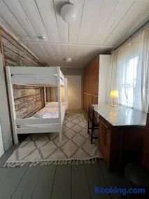 A magnificent mansion and beach sauna in Helsinki! - Image 3