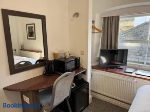 Kings Lodge - Image 5