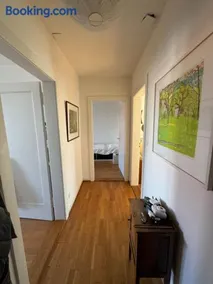 Sunny appartement near Downtown - Image 1