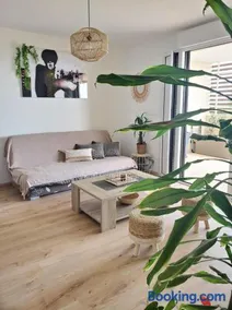 Appartement T2 sur Mauguio avec grande terrasse - Image 2