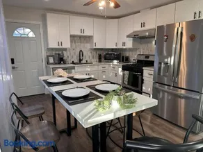 Cozy Home near Beaches, LAX, SoFi, Intuit Dome,405 - Image 4