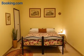 Casa Valente, Affaccio sulla Piazza Carpinone - Image 3
