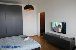 Peaceful relaxation apartment - free parking - Image 3
