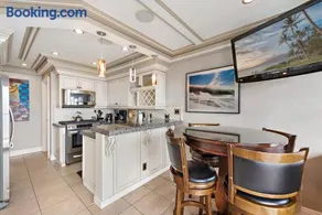 Villa Leone at the Retreat in Laguna Beach - Image 2