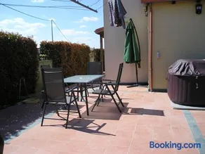 intero appartamento con giardino e colazione Dario - Image 3