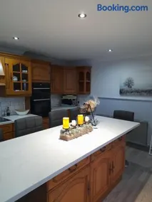 3 Brookside House - Image 2