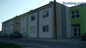 River Side Apartman - Image 5
