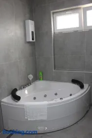 VB Luxury Apartment Old Bazaar & City Center Skopje - Image 5