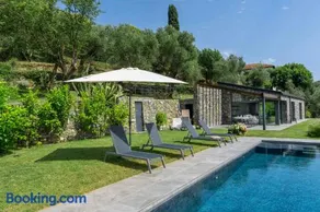 VILLA SANT' AMBROGIO - Relax di Lusso a Zoagli - Image 1