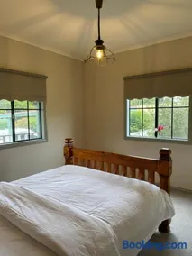 Relaxing & beautiful Miner's cottage near Wilson’s Prom - Image 4
