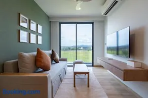 Holiday apartment at Skypark Laguna by Lofty - Image 2