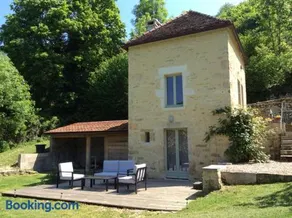 La Tour, Flavigny sur Ozerain - Image 1