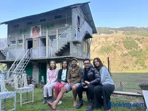 Dhauladhar Woodhouse - Image 3