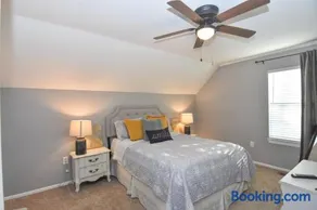 Three bed, Two Bath Townhome - Image 4