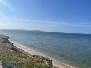 Cosy accommodation, easy walk to beach! - Image 2