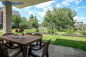 Central Garden House (family friendly!) - Image 2