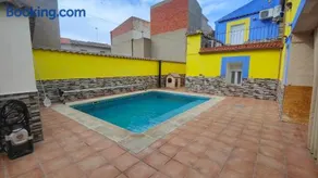 La Casa Amarilla de Villasequilla - Image 1