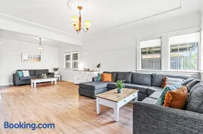 9 Cedar Street - Image 2