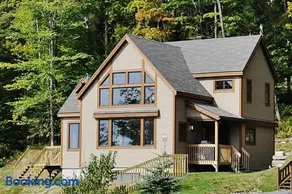 36- Chalet à louer à Stoneham - Image 1