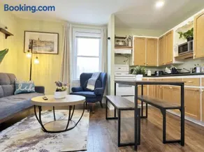 Easter Sale 1BR Big Kitchen by River and Trails - Image 3