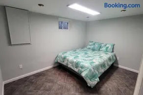 3 bedroom w indoor pool hotub - Image 3