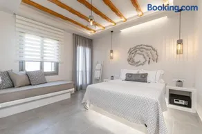 Porto Dema Luxury Suites - Image 1