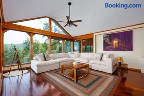 Mountain View/Jacuzzi/ Fire pit/ close to downtown - Image 4