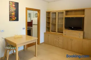 Yes I Know My Room - Claudia e Lory - Image 2