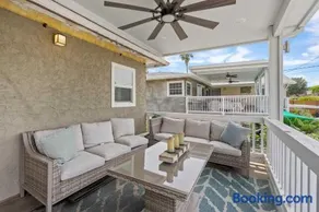 San Pedro 5BR - Coastal Retreat by Colby & Conrad - Image 5