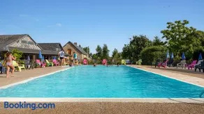 Chalet con barbacoa y terraza - Image 3