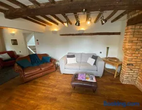 Stoop Cottage - in the heart of Quorn - Image 2